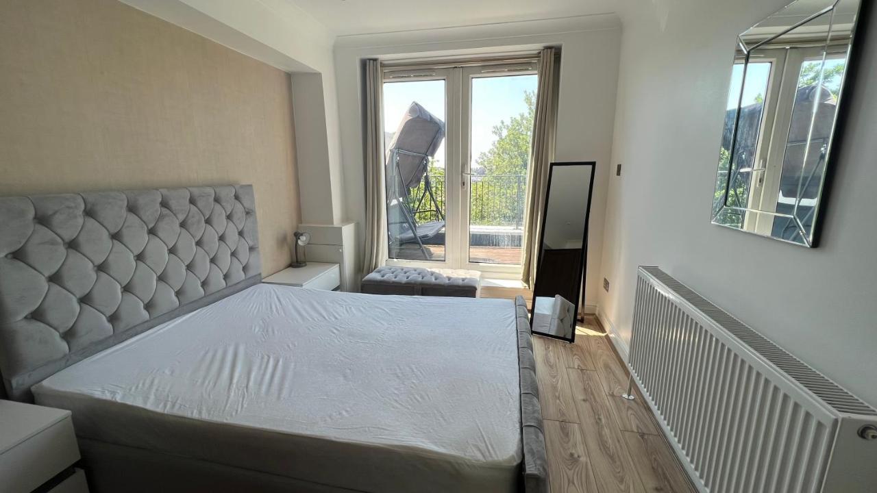 Comfy 2 Bedroom Apartments - Finchley Road, Лондон Екстериор снимка