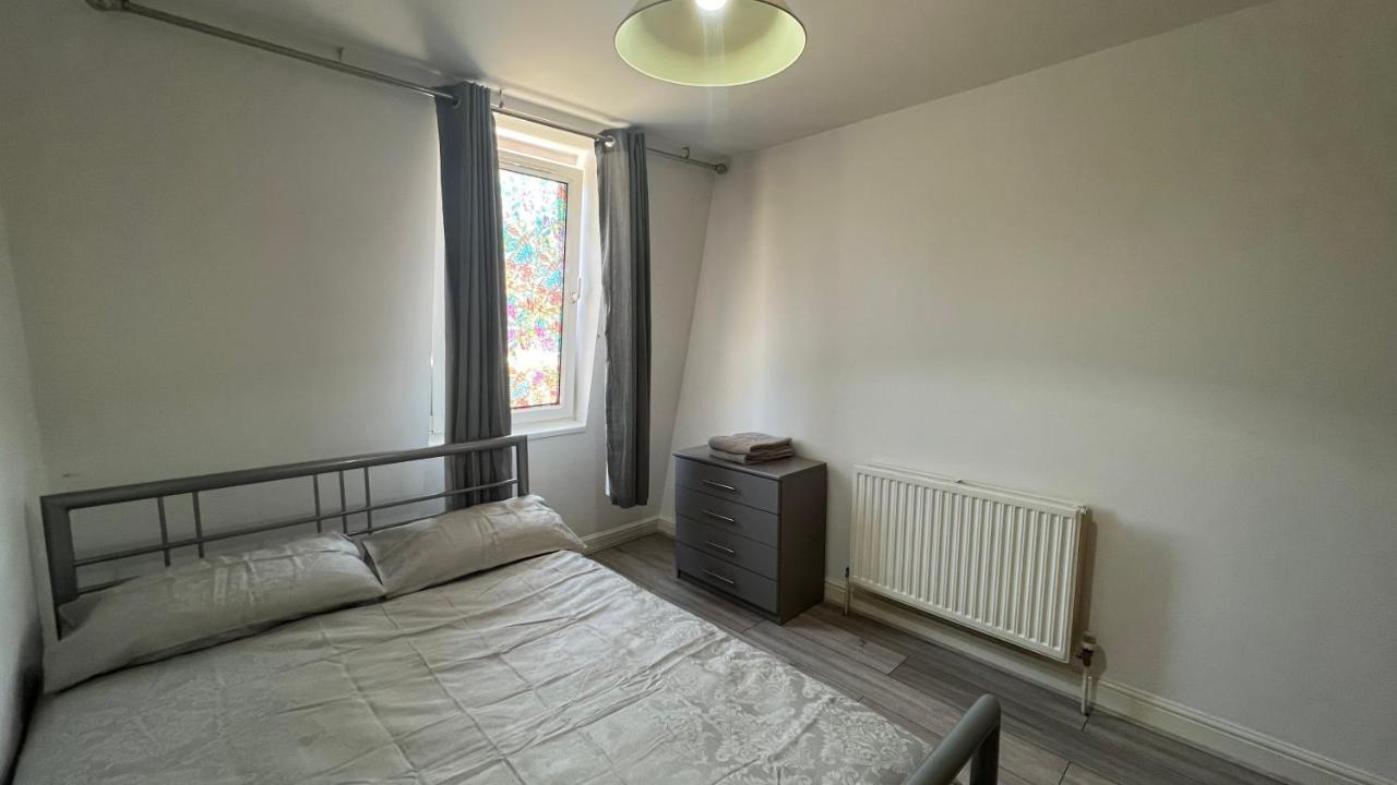 Comfy 2 Bedroom Apartments - Finchley Road, Лондон Екстериор снимка