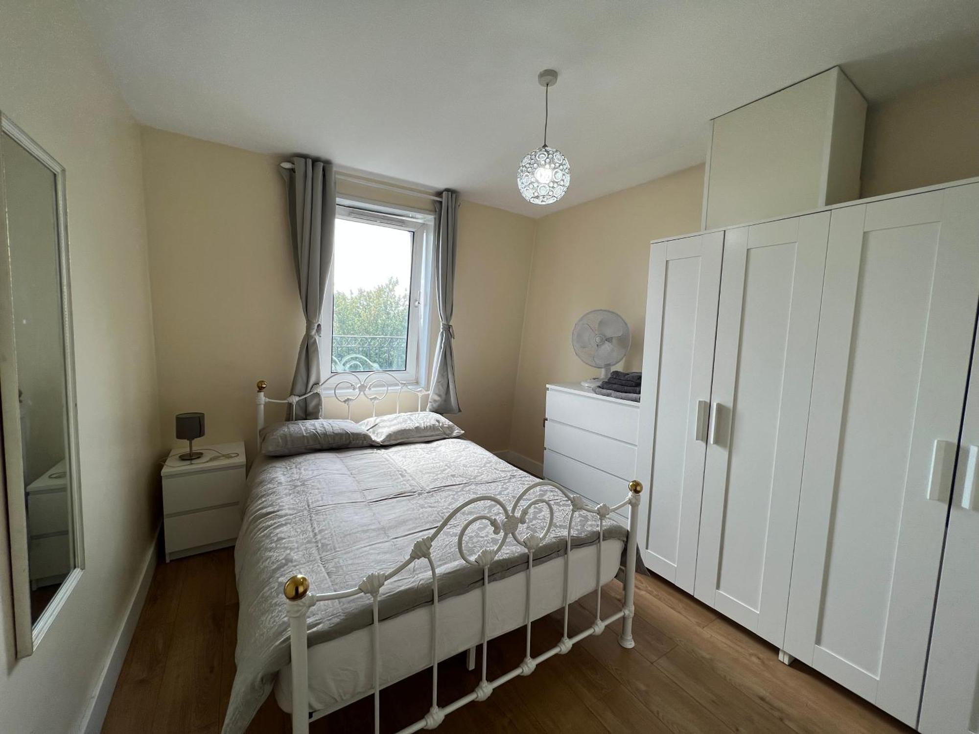 Comfy 2 Bedroom Apartments - Finchley Road, Лондон Екстериор снимка